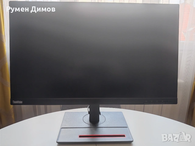 Продавам монитор LENOVO ThinkVision T24i-2L