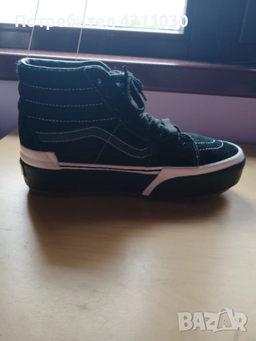 Vans Sk8-Hi Stacked (Suede) Black / Gum 40.5 номер, снимка 7 - Кецове - 54199631
