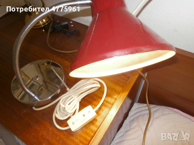 Винтидж настолна лампа, снимка 4 - Настолни лампи - 54363316