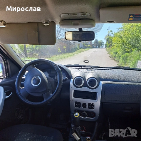 Арматурното табло Дачия Логан MCV 1, снимка 4 - Части - 54047978