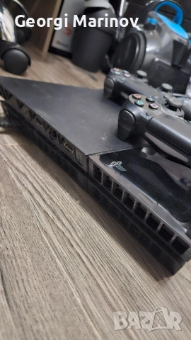 Playstation 4 с два джойстика, снимка 3 - PlayStation конзоли - 54343335