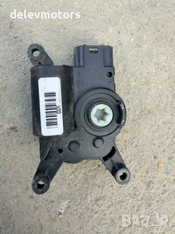5Q0907511L моторче за управление клапите на парното от Volkswagen Passat 8, 2.0 TDI 150 кс., DSG, снимка 3 - Части - 54713404