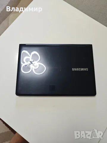Лаптоп Samsung G905s, снимка 2 - Лаптопи за дома - 55606549
