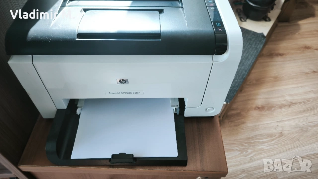 Цветен лазерен принтер HP LaserJet CP1025, снимка 3 - Принтери, копири, скенери - 54695557