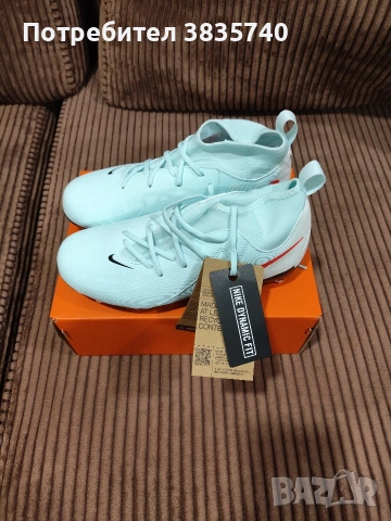 НОВИ!!! Nike Phantom Luna II Academy FG Junior, снимка 7 - Футбол - 54585464