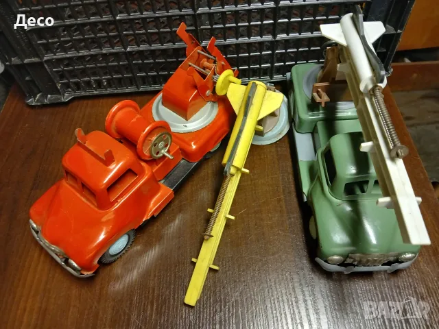 Стари ламаринени играчки камиони. , снимка 10 - Колекции - 55665687