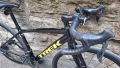 Шосеен велосипед TREK Domane AL 2 Gen 3 | Черно/златисто, снимка 10