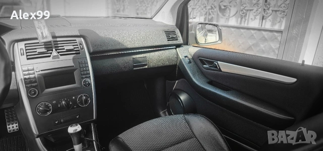 мерцедес В 180 , снимка 14 - Автомобили и джипове - 54172910