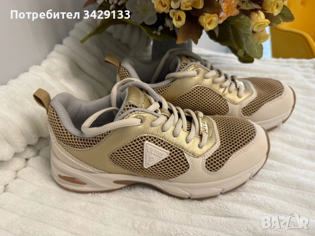 4. Маратонки Guess - 37номер - 15€, снимка 2 - Маратонки - 54338819