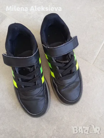 Детски маратонки Adidas, снимка 2 - Детски маратонки - 55584664