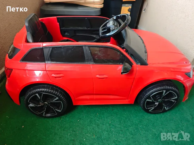 Акумулаторна кола Audi RS6 с 4 допълнителни акумулатора, снимка 4 - Електрически играчки - 55603238
