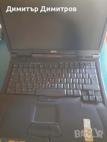 Продавам лаптоп Dell Latitude C800 Pentium III 1 GHz 384 MB 20 GB