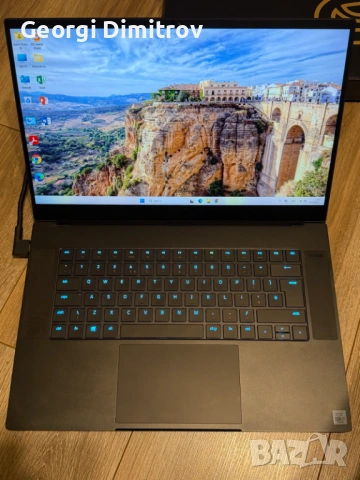 Razer Blade 15 Advanced i7-10875H/16RAM/512NVMe/RTX 2070 Super MAX-Q, снимка 2 - Лаптопи за игри - 54686761