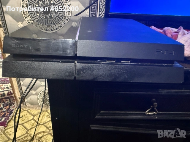 Prodava se PS4 Sony 500 Gb