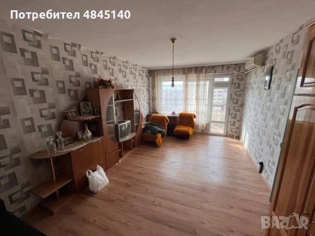 Апартамент Изток 40