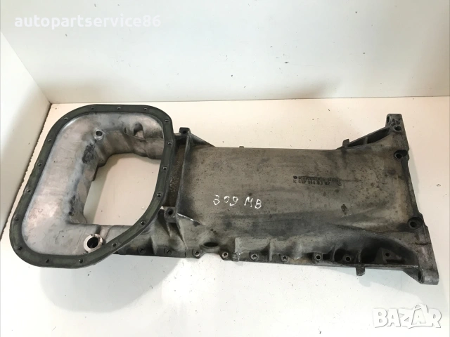 Горен маслен картер за Mercedes 309D 3.0D OM617 (1989) R6178140302 , снимка 3 - Части - 55202823