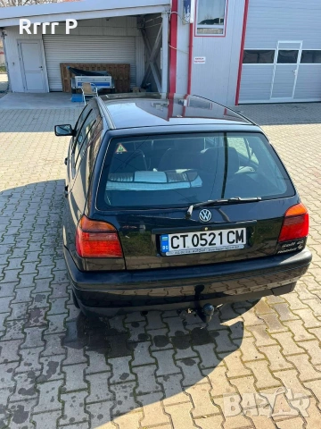 VW Golf 3 1.6 Газ/Бензин, снимка 4 - Автомобили и джипове - 54186422