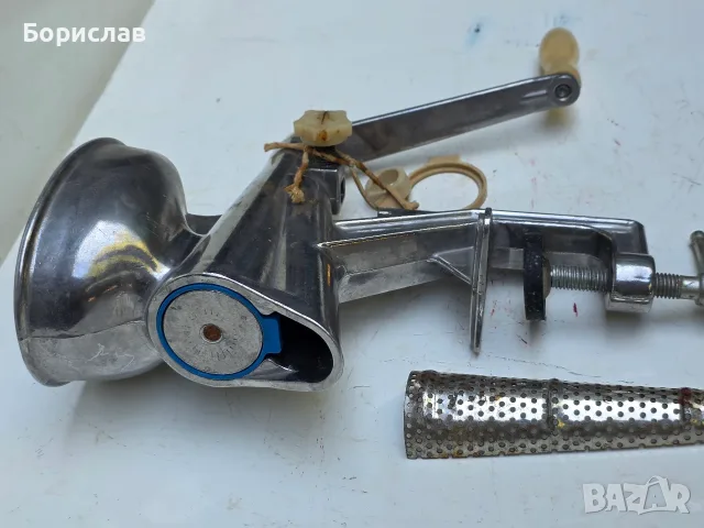 Машинка за мелене на домати, снимка 3 - Месомелачки - 55630460