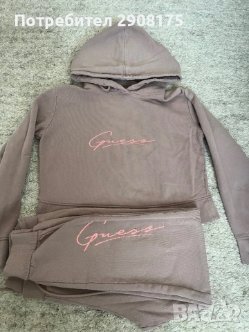 ОригиналенСпортен Коплект Guess