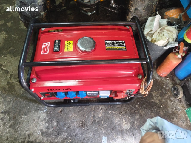 Продавам бензинов генератор Honda SJF-3000 – почти нов!, снимка 2 - Друга електроника - 54184918