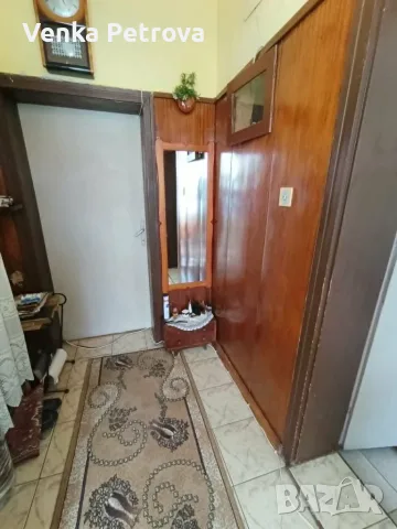 Продава се масивна едноетажна къща с гараж и лятна кухня в гр. Бяла Слатина, снимка 18 - Къщи - 55297248