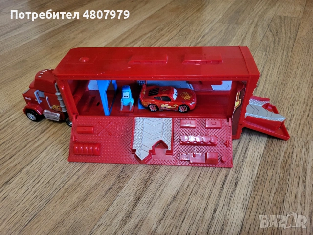 Cars Макуин Светкавицата и Мак