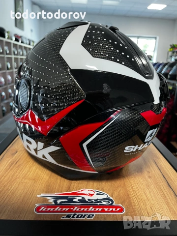 Мото каска SHARK SPARTAN CARBON RAVE ,вградени очила,S 55-56см 330.54 лв. / 169 €, снимка 3 - Аксесоари и консумативи - 55094245
