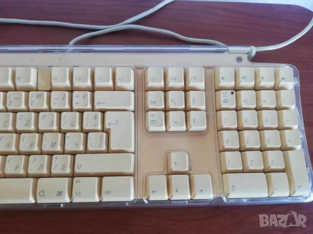 Apple Pro Keyboard M7803, снимка 3 - Клавиатури и мишки - 54326075