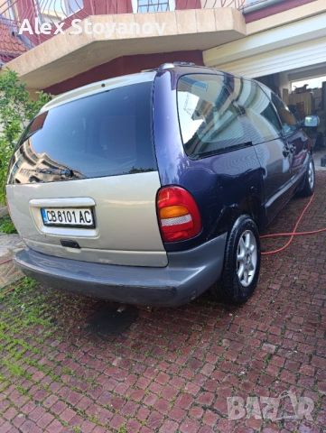 Chrysler Voyager 2.4 газ/бензин , снимка 6 - Автомобили и джипове - 54944376