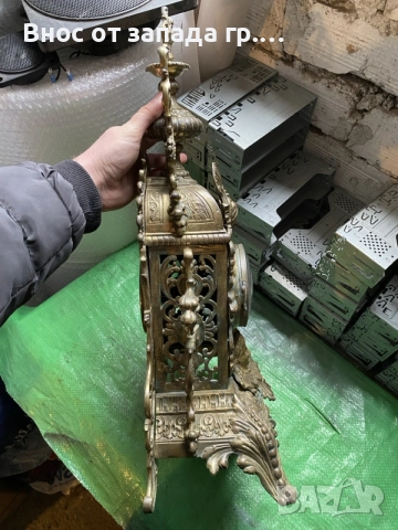 Красив голям настолен античен часовник от бронз с много качествена и красива обработка, снимка 7 - Антикварни и старинни предмети - 55407558