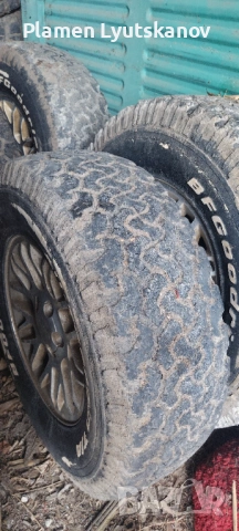 4 бр джанти с гуми 285/85 17 grand cherokee wl 5x127 заменям за 16-ки