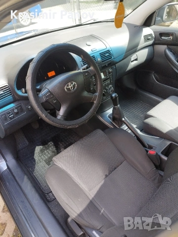 Продавам Тойота Авенсис, 1.6 i, АГУ, снимка 2 - Автомобили и джипове - 55247978
