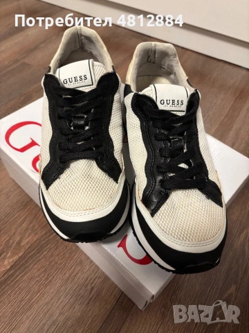 Продавам мъжки маратонки Guess, снимка 4 - Маратонки - 54368672