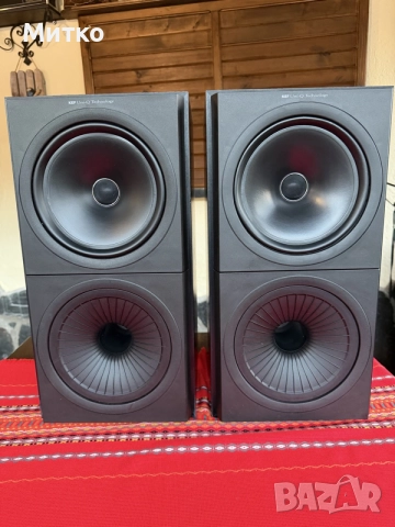 продавам Kef Q60