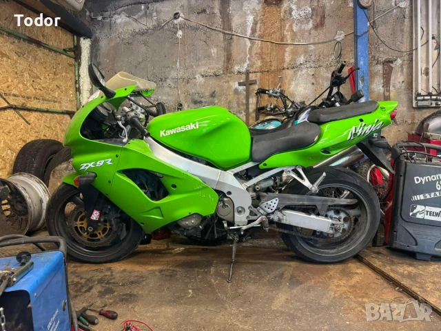 Kawasaki ZX 900