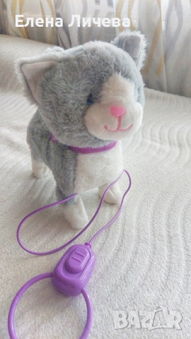 Интерактивна играчка котка