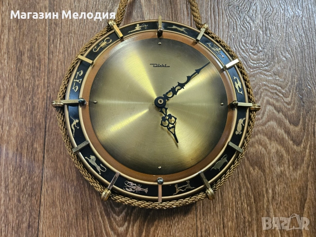 Стенен часовник Diehl Zodiac – Немски антикварен шедьовър от златната ера на дизайна, снимка 3 - Стенни часовници - 55141976