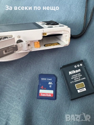 Цифров фотоапарат Nikon Coolpix P330 , 12.2MP , 5х оптичен зум, снимка 11 - Фотоапарати - 55411553