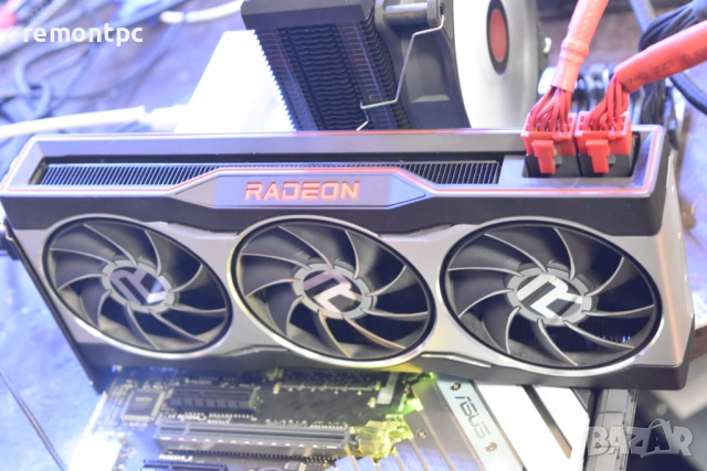 Видео карта AMD Radeon RX 6800 16GB Midnight Black Founder’s Edition, снимка 7 - Видеокарти - 54252286