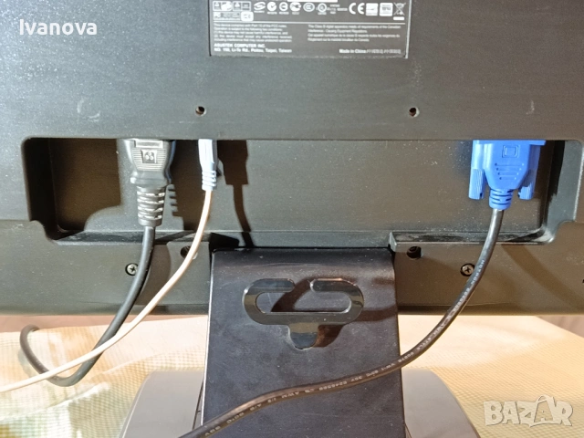 Монитор LCD ASUS за компютър в отлично състояние, снимка 5 - Монитори - 54732951