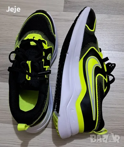 Нови маратонки Nike номер 38.5 , снимка 3 - Детски маратонки - 55351449