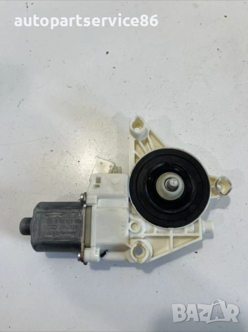 Мотор за прозорец предна лява врата за Mercedes W212 2.2 CDI (2012) 0130822503