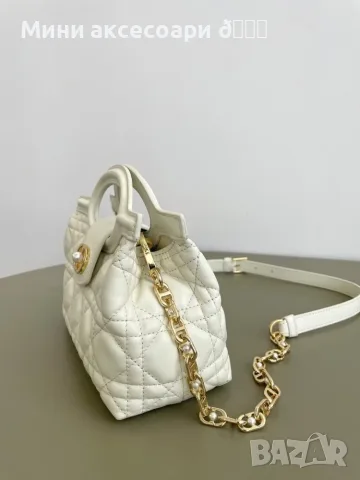 Dior дамска чанта, снимка 11 - Чанти - 55465372