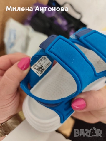 Детски маратонки Adidas!, снимка 4 - Детски маратонки - 53986797