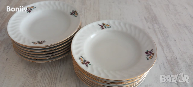 Чинии български порцелан - 14 броя, снимка 3 - Чинии - 54177617