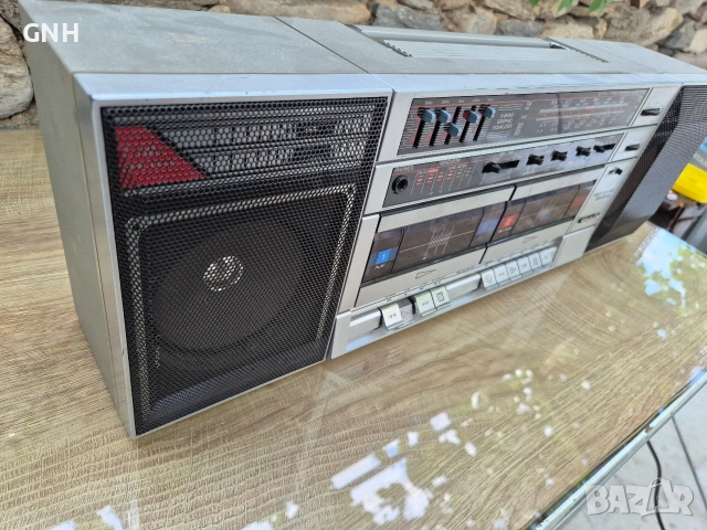 Радиокасетофон Sharp GF-560Z(S), снимка 3 - Радиокасетофони, транзистори - 55191824