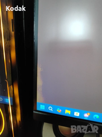 Гейминг монитор Acer Nitro RG241Y 23.8" IPS 165Hz, снимка 2 - Монитори - 54510828