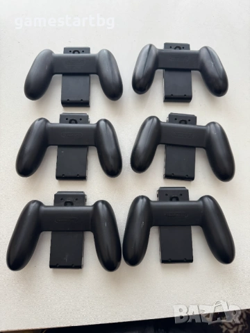 Nintendo Switch Joy-Con Comfort Grip Holder , снимка 2 - Игри за Nintendo - 54113759
