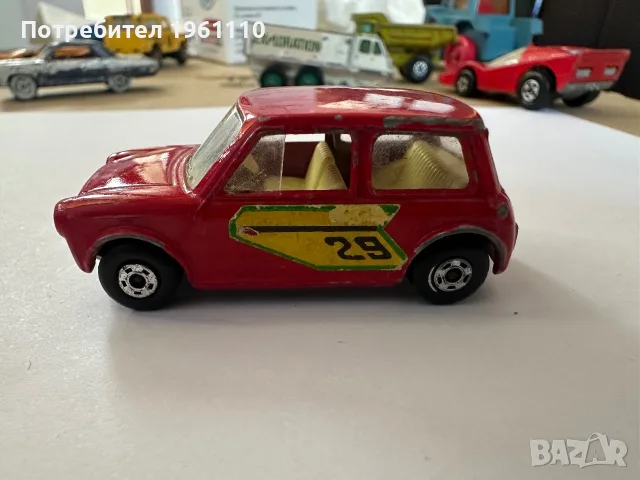 Състезателно мини Mini Cooper от Matchbox Superfast 1970 № 29, червено.