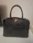 Продавам дамска чанта Guess zadie logo., снимка 1